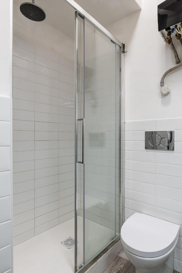 جنوة Acquario 5' Free Wifi & Netflix "Prione" By Tilo Apartment'S المظهر الخارجي الصورة