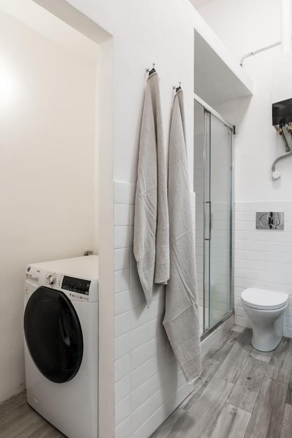 جنوة Acquario 5' Free Wifi & Netflix "Prione" By Tilo Apartment'S المظهر الخارجي الصورة